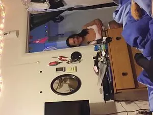 حاول رفض افلام سكسيه ...