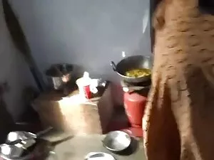 هناك امرأة افلام سكس ...
